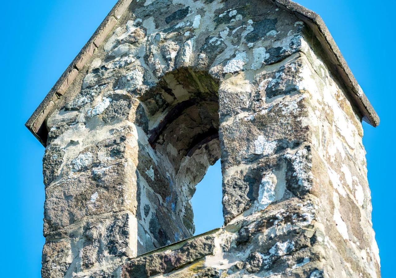 St Aelrhiws Church Exterior foto